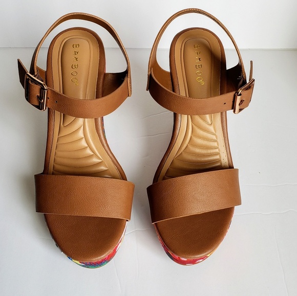 Bamboo Open Toe Vibrant Floral Wedge Heels - Picture 3 of 8